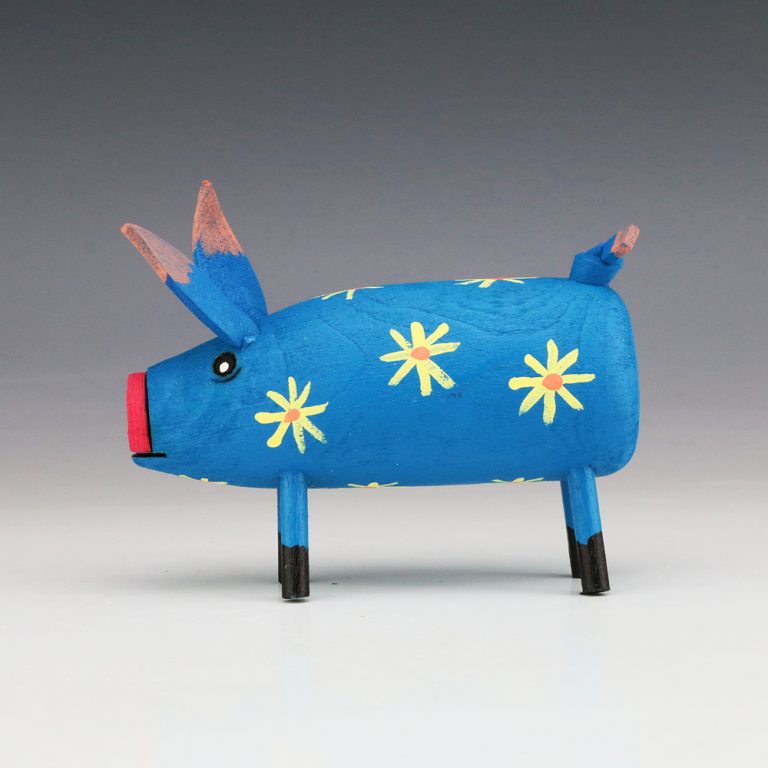 NAVAJO FOLK ART PIG BY RAY & ORLEEN LANSING | The Crow and The Cactus
