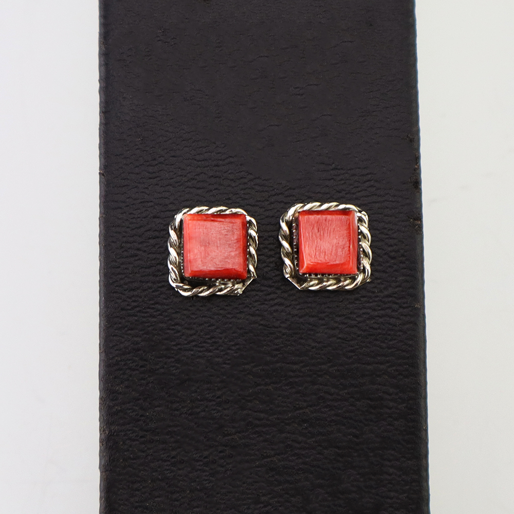 NATIVE AMERICAN ZUNI STERLING SILVER & SPINY OYSTER EARRINGS BY GENEVA CHUYATE